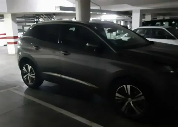 Nuevo-Luminoso Y Moderno. Parking Gratis!!